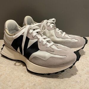 NEW BALANCE 327 Women's Sneaker Tennis Shoe Retro Suede Mesh Sea Salt/White 7.5